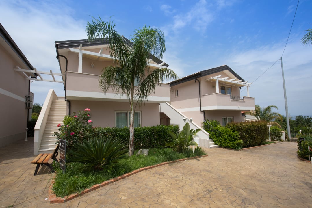 Außenansicht Valentour Residenza Borgo Italico