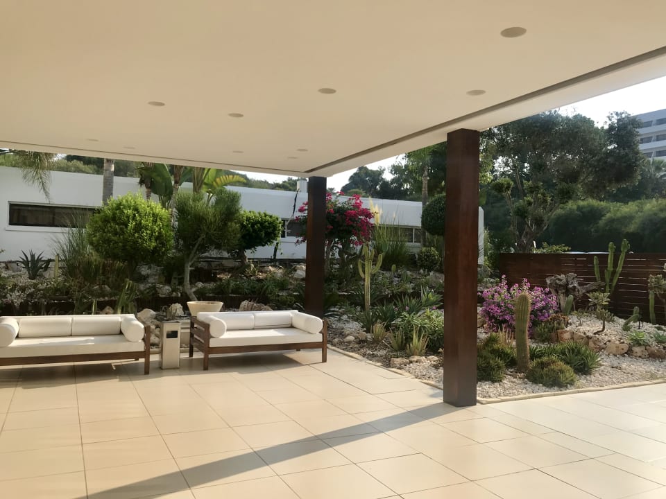 Garten Napa Mermaid Hotel & Suites