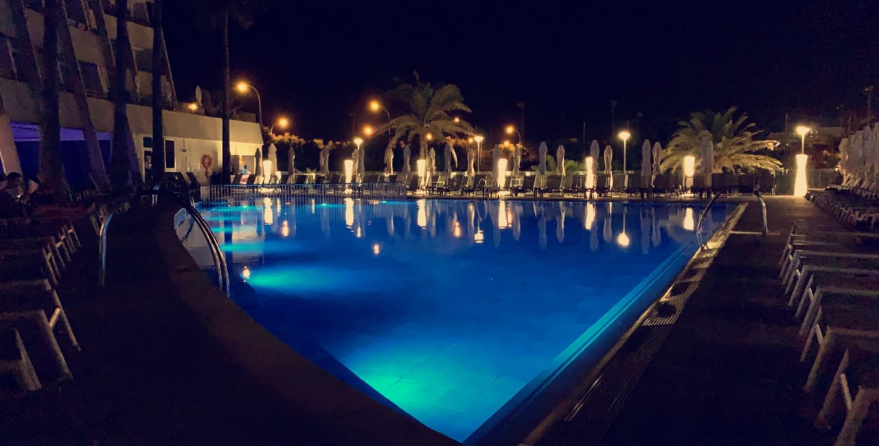 Pool Aparthotel Fontanellas Playa