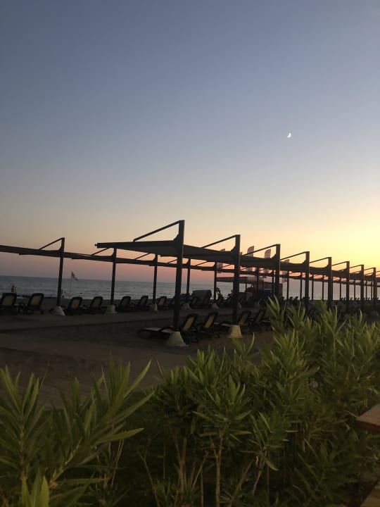 Strand Xanadu Resort Hotel