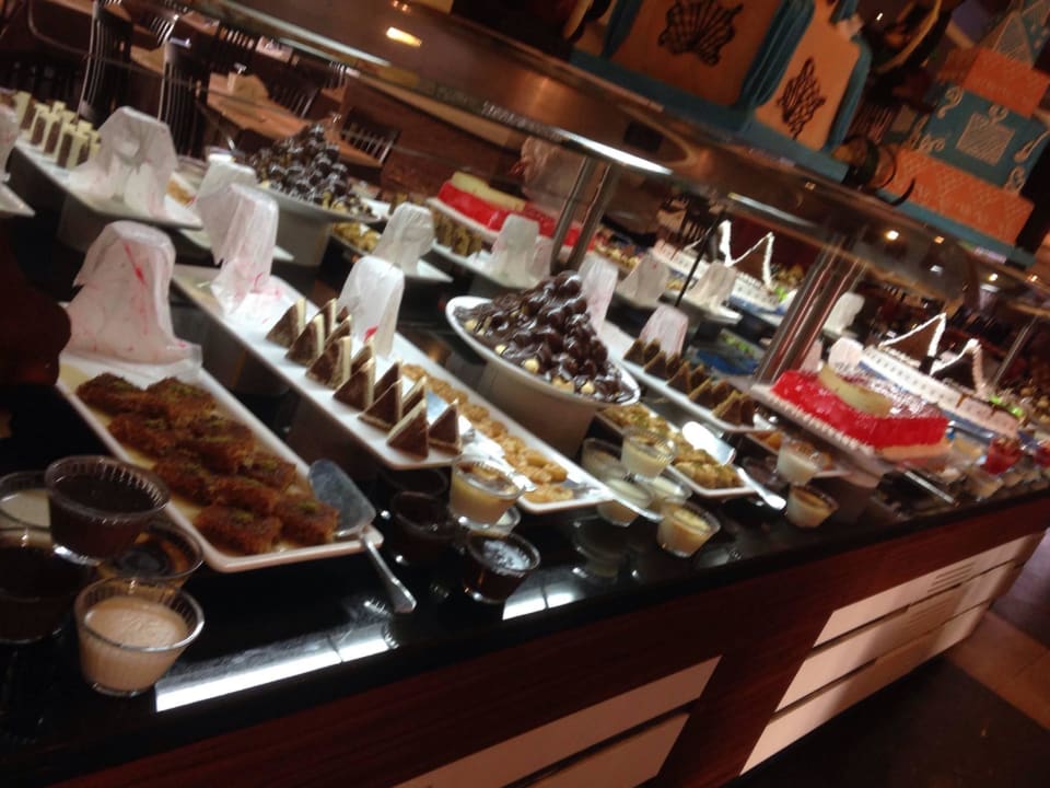 Buffet Dizalya Palm Garden