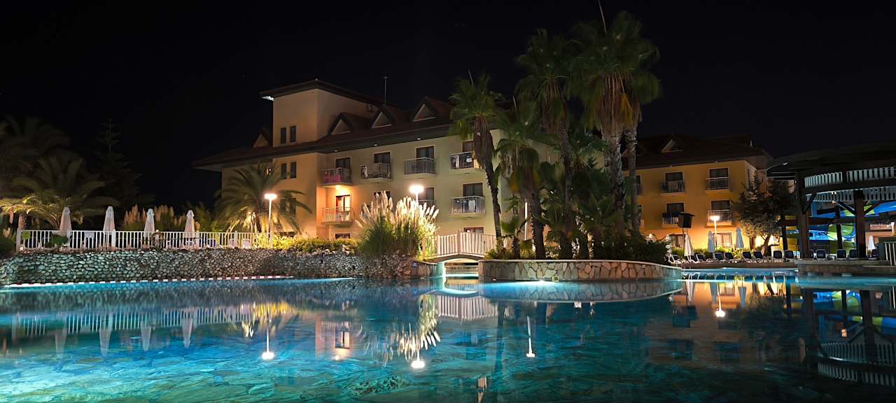 Pool Club Grand Aqua