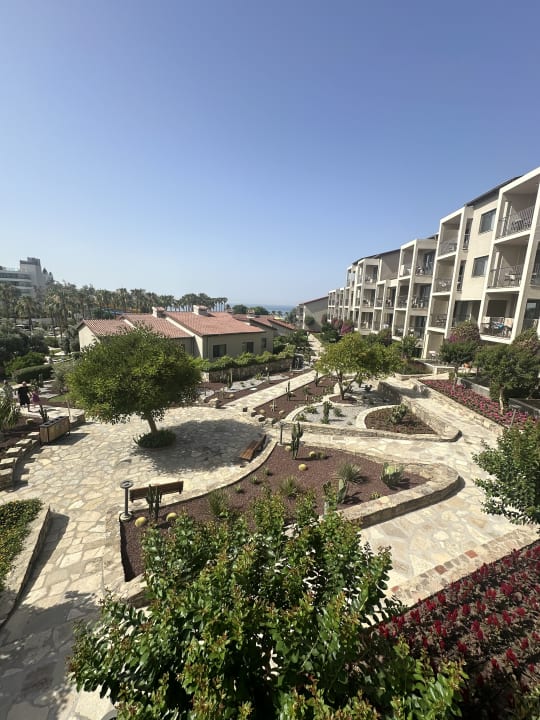 Gartenanlage Arum Barut Collection