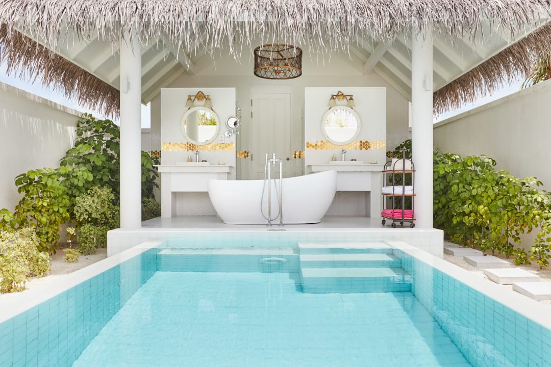 Zimmer Sun Siyam Iru Veli