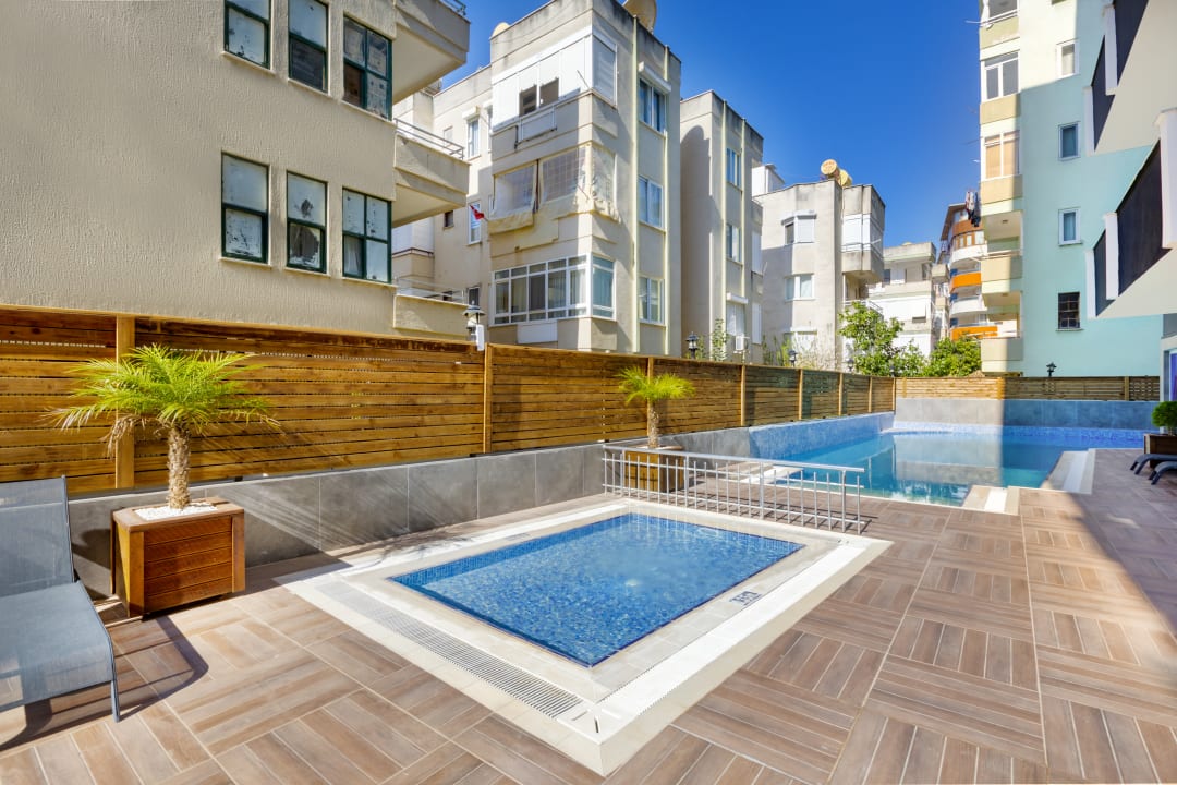 Pool Royalisa City Apart Hotel