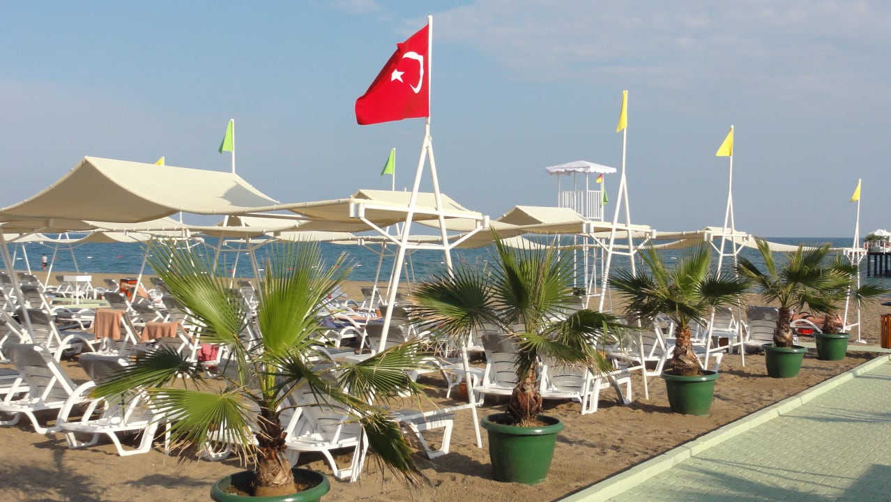 Strandbedjes Hotel Delphin Imperial