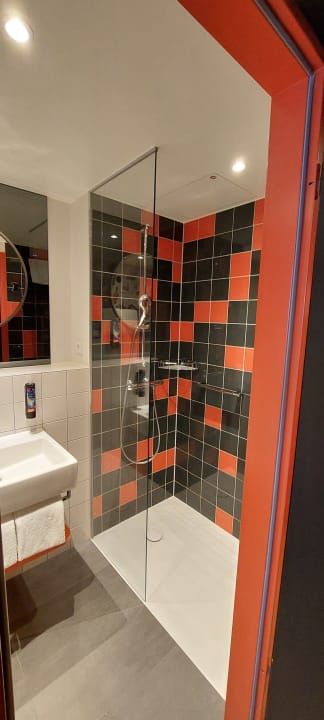 Zimmer Holiday Inn - the niu, Amity Potsdam