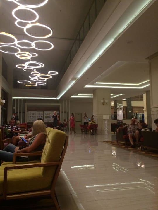 Lobby Hotel Royal Garden Beach