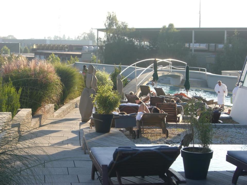 Aussenanlage im 3.Stock Four Points by Sheraton Panoramahaus Dornbirn