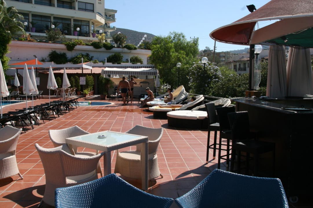 Przy basenie Elite World Kuşadası