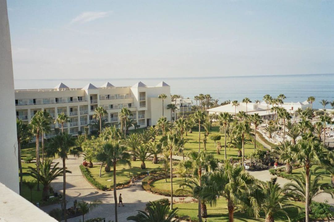 Garten mit Nebengebäude Hotel Riu Gran Canaria
