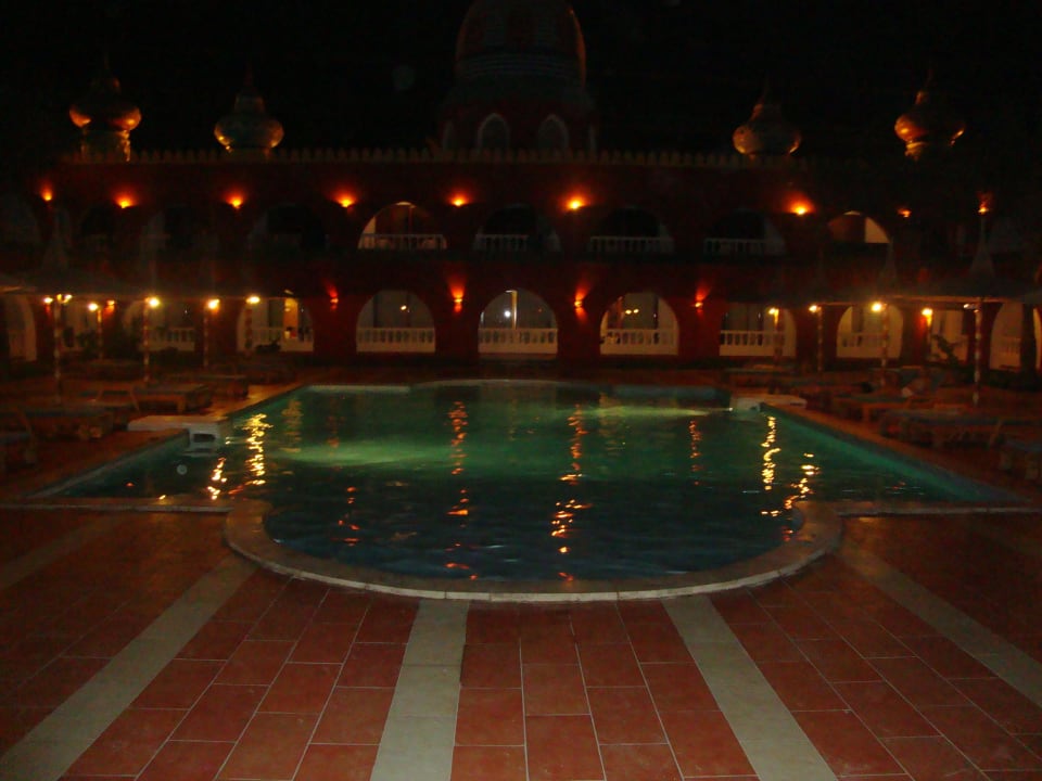 Pool am 100er Bereich  Pickalbatros Alf Leila Wa Leila Resort - Neverland Hurghada