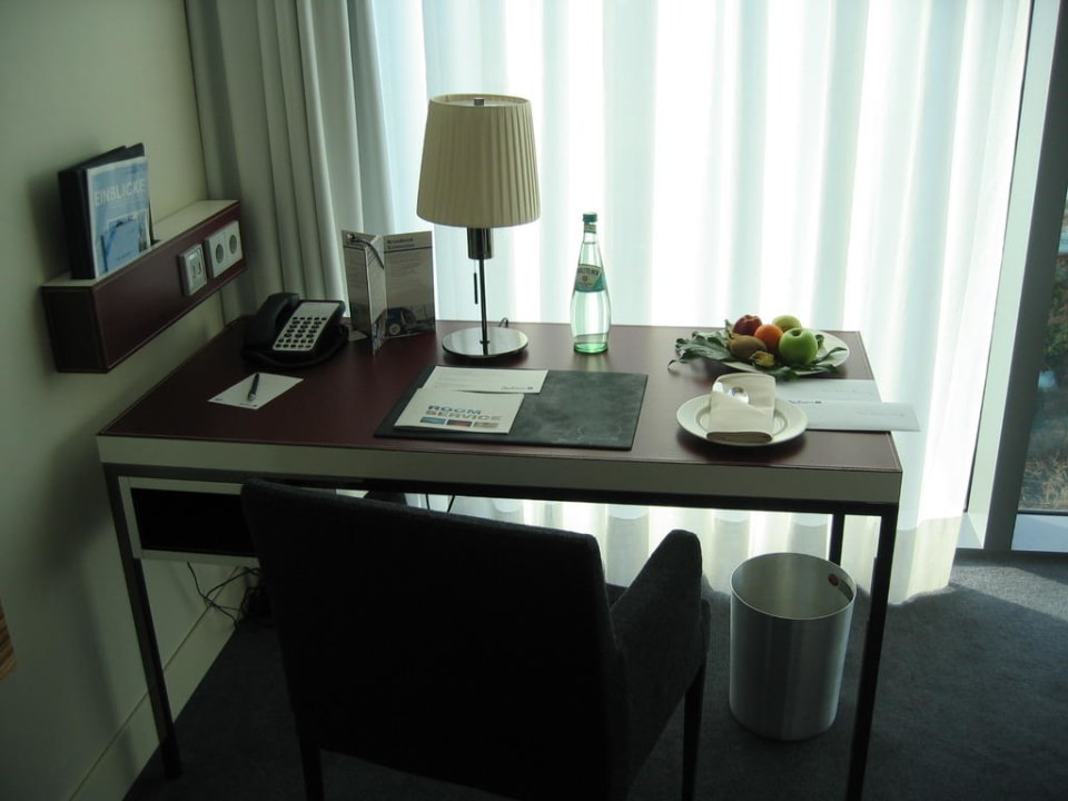 Working Desk Radisson Blu Hotel Frankfurt