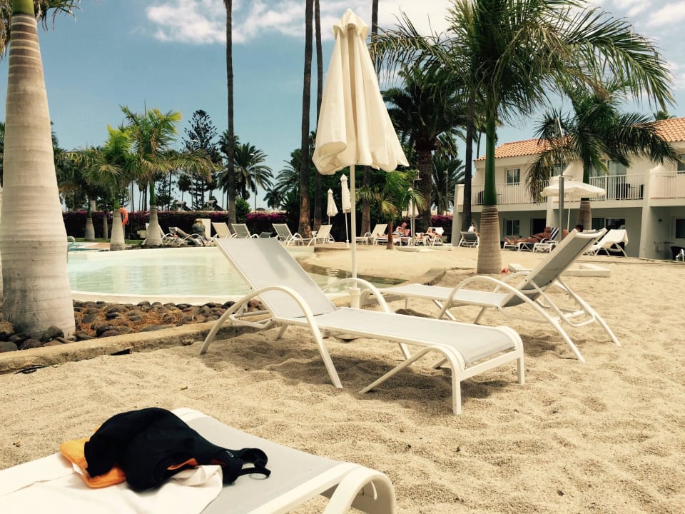 Pool mit angelegtem Kiesstrand Sunprime Atlantic View