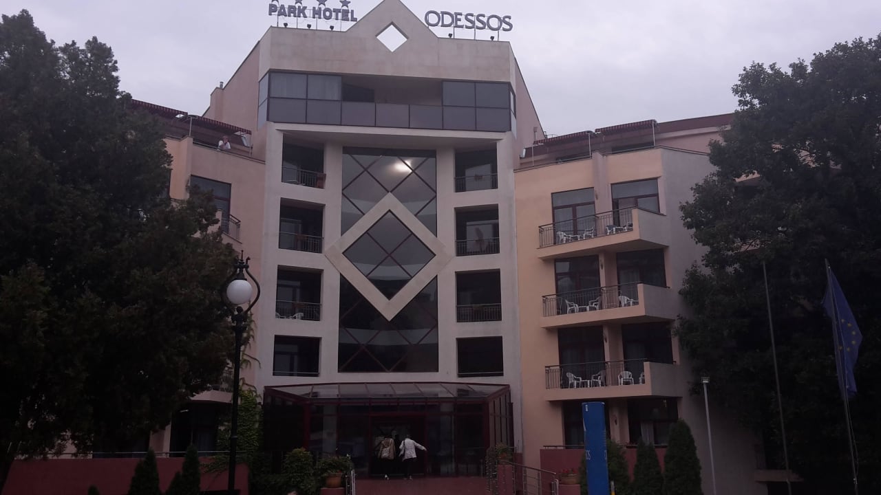 Hoeleingang Odessos Park Hotel