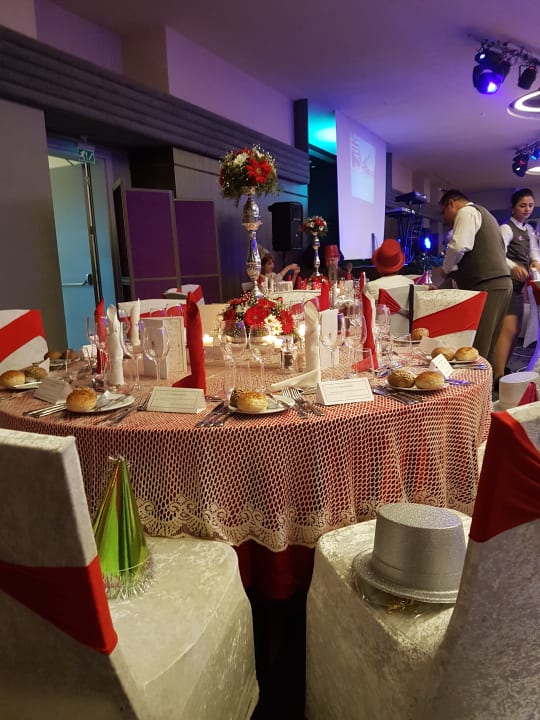 Gastro Acanthus Cennet Barut Collection