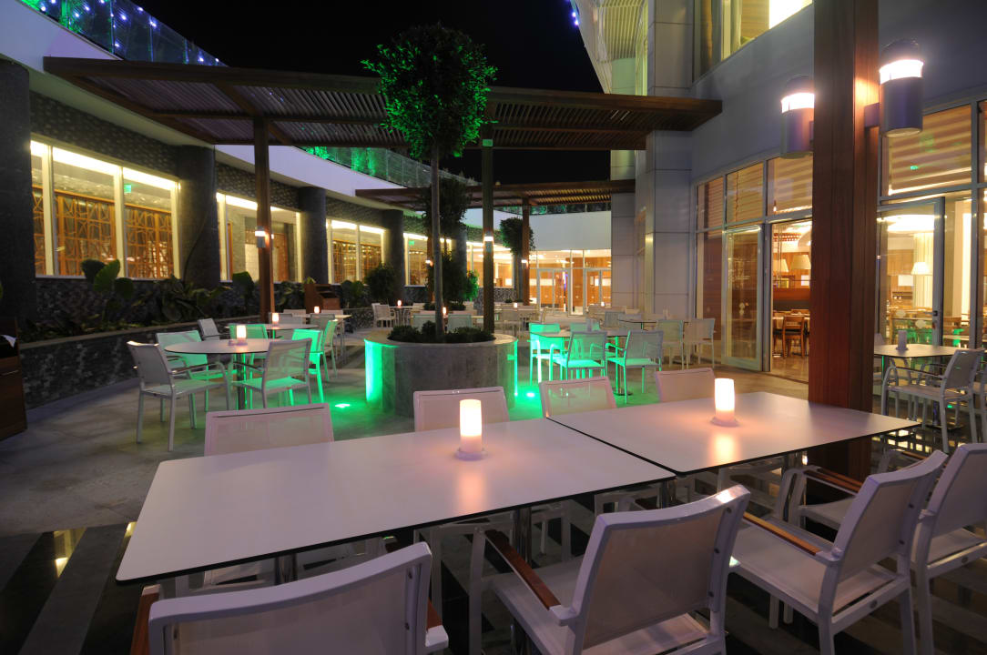 Restaurant Gold Island Selected