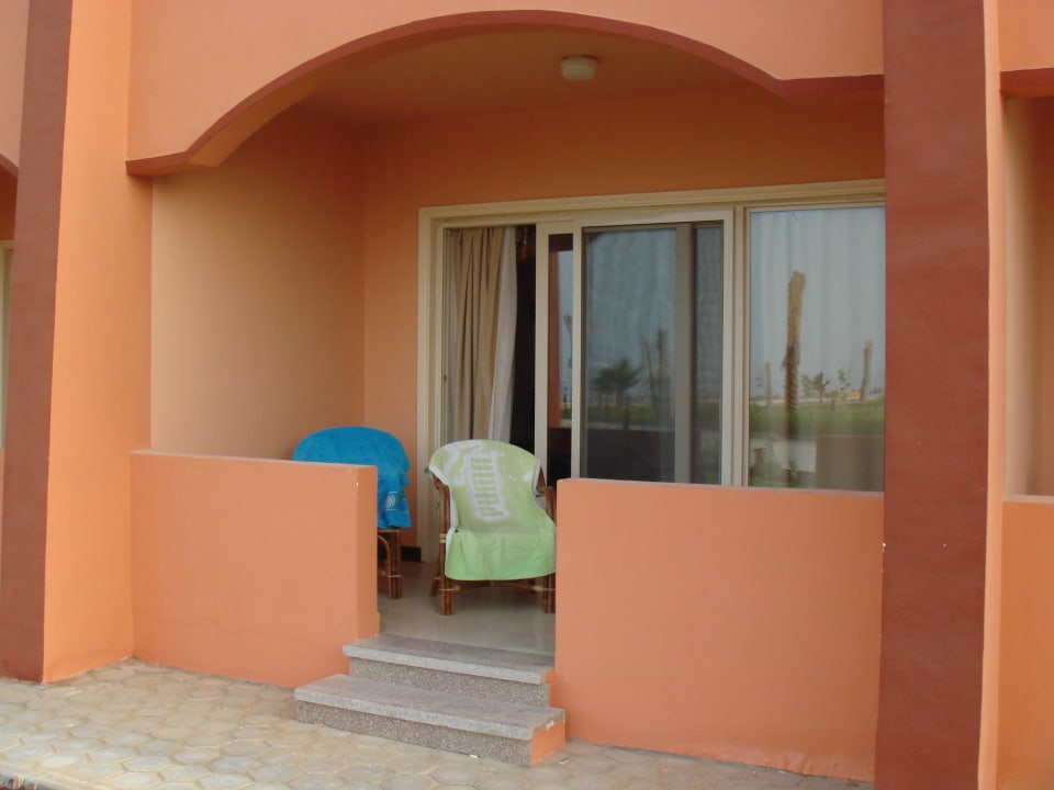 Aussenterrasse  Three Corners Happy Life Beach Resort