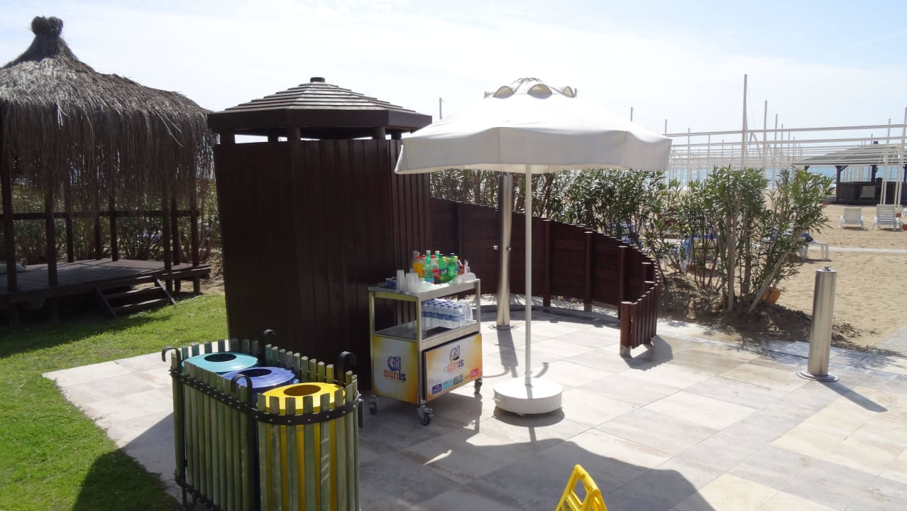 Bereitgestellte Getränke am Hotel-Strand Sunis Kumköy Beach Resort Hotel & Spa