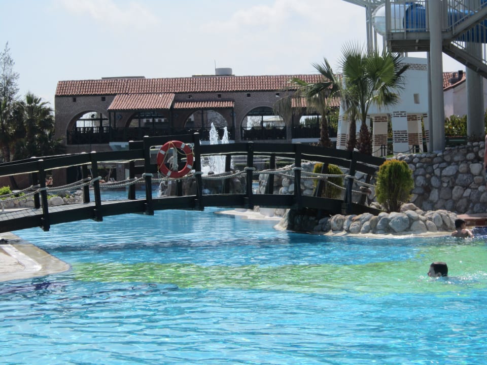 Riesiger Pool Limak Limra Hotel & Resort