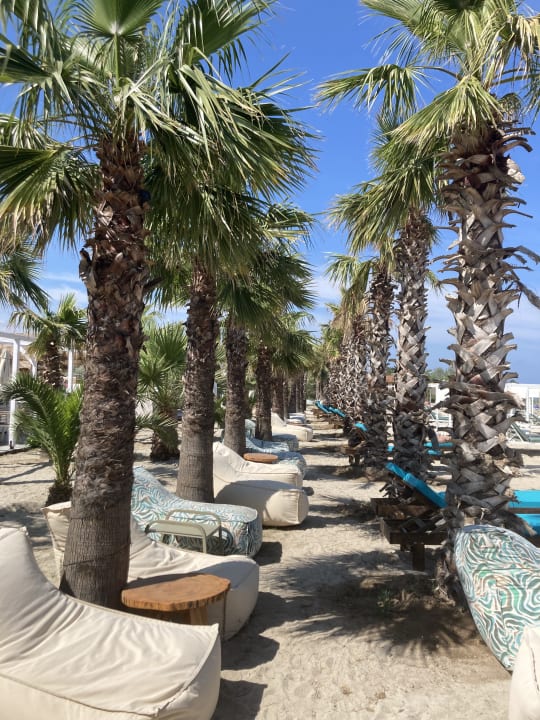 Strand Alea Hotel & Suites