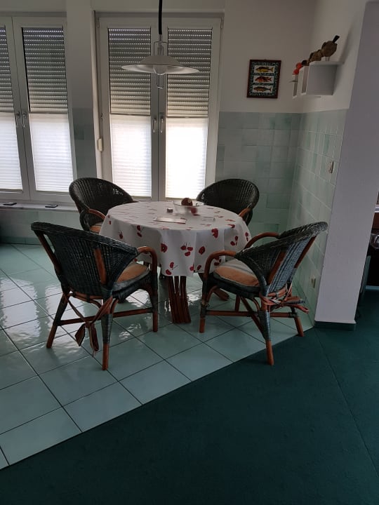 Die Essecke in der Küche. Villa Meerblick