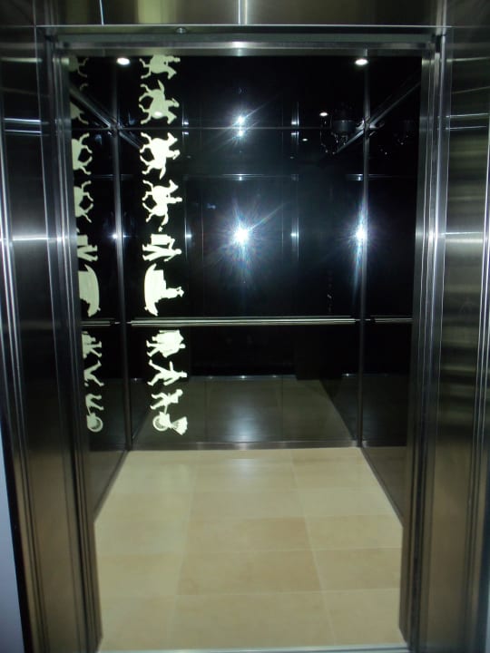 Aufzug Hotel Dorsett Shepherd's Bush