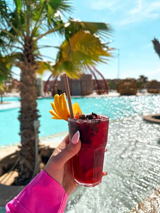 Pool Sentido Reef Oasis Suakin