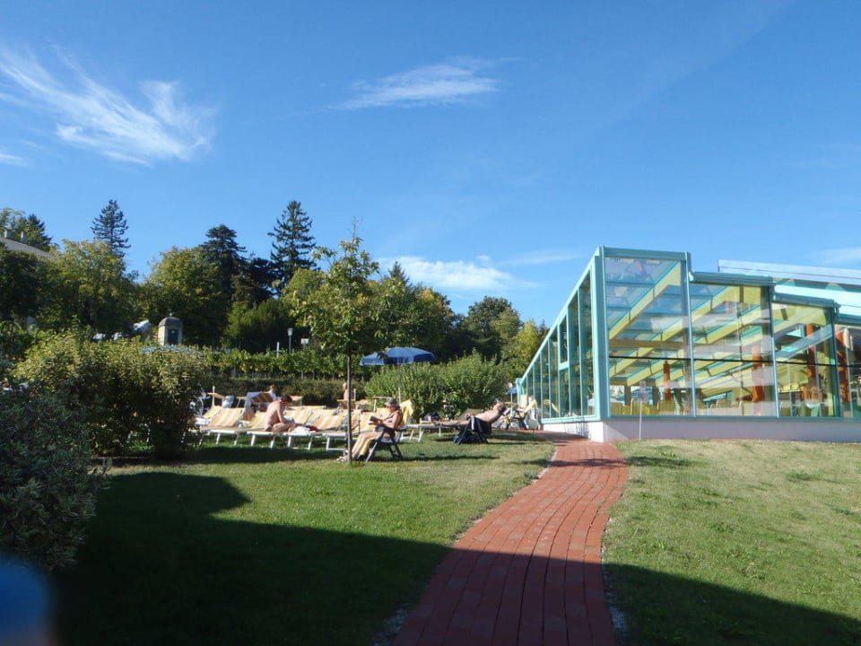 Zum Aussenpool Vivea Hotel Bad Vöslau