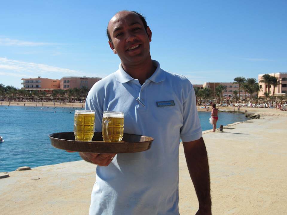 Er las uns jeden Wunsch von den Augen ab! Pickalbatros Aqua Park Resort - Hurghada