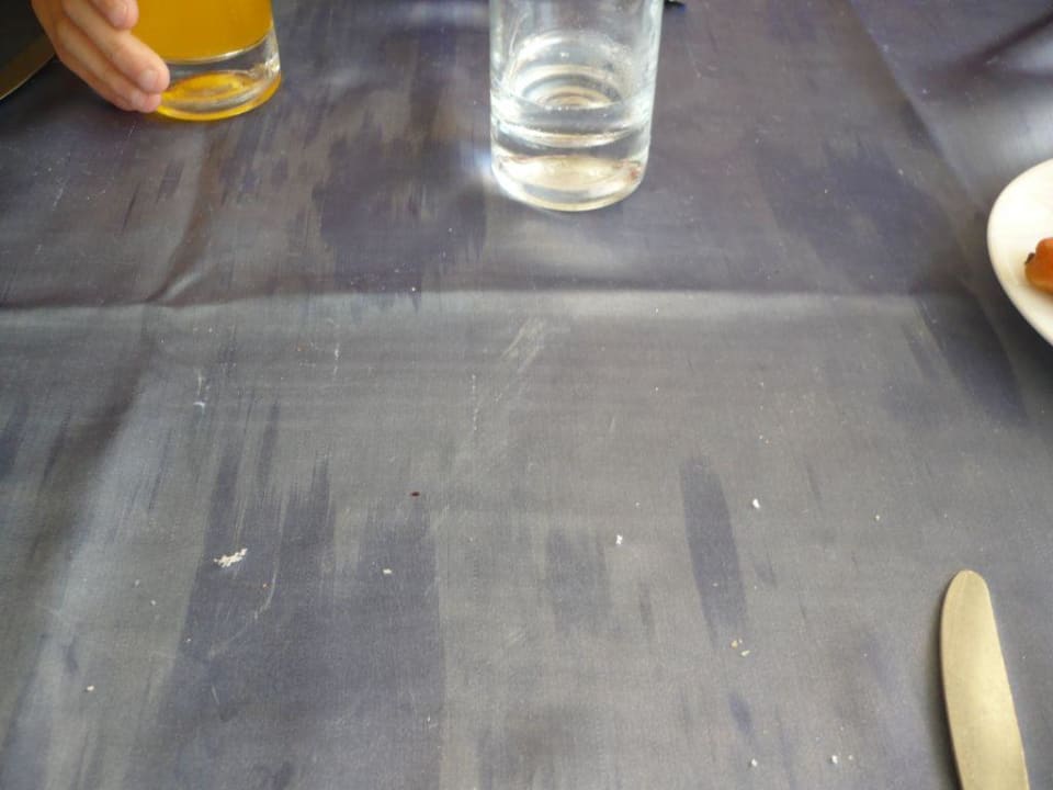 Unsere saubere Tischdecke Club Hotel Anjeliq