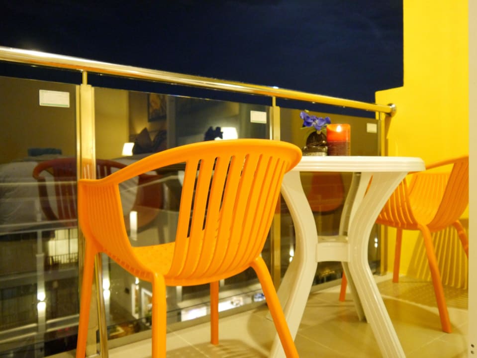 Balcony Golden Moon Bed & Breakfast