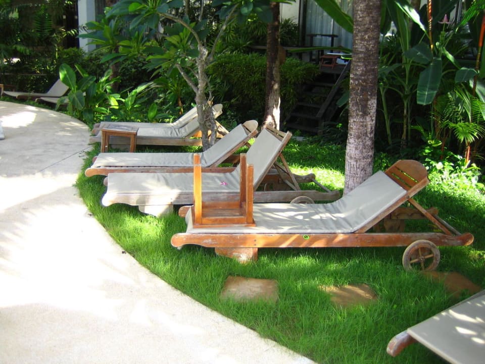 Willkommen zum Relaxen im Poolbereich Aonang Villa Resort