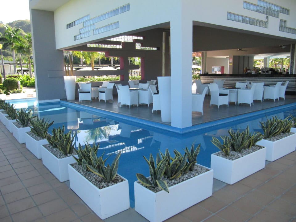 Poolbar Hotel Riu Palace Costa Rica