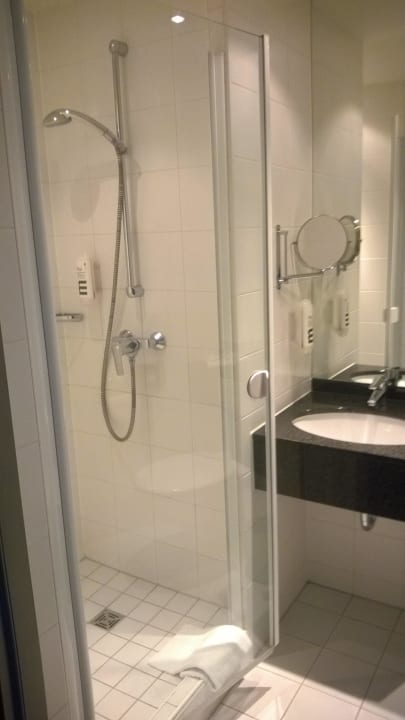 Dusche  Mercure Hotel Hamburg Mitte