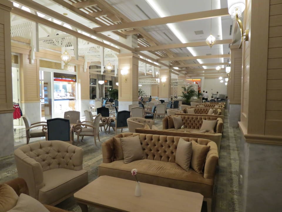 Bar und Lobby  Well Palace Side