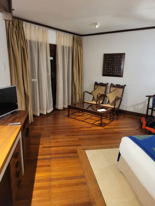 Zimmer Royal Palms Beach Hotel