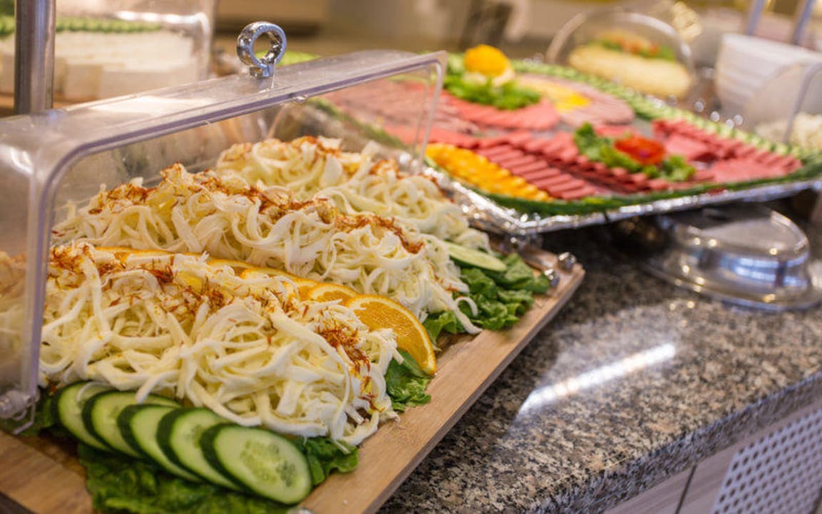 Lunch Time Falcon Hotel