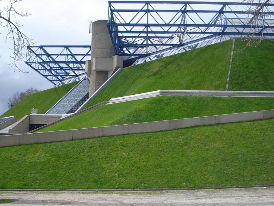 Blick auf das Stadion Novotel Paris Centre Bercy