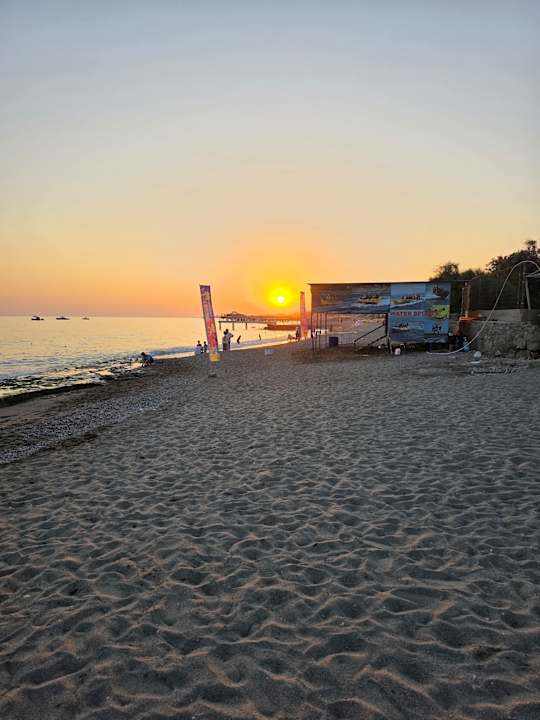 Strand Hotel Royal Garden Beach