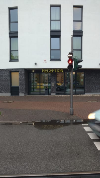 Außenansicht B&B Hotel Krefeld