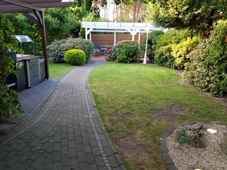 Gartenanlage Hotel Tiek