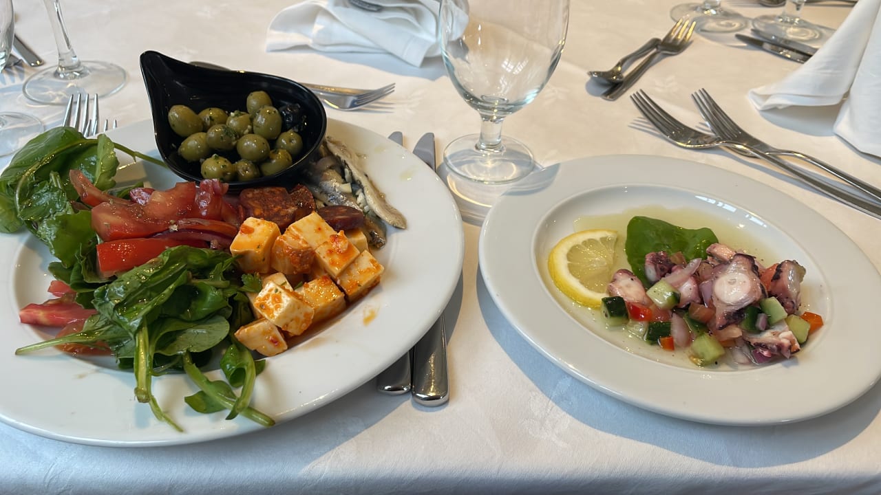 Gastro ROBINSON ESQUINZO PLAYA