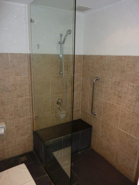 Badezimmer Holiday Inn Resort Phuket Surin Beach by IHG