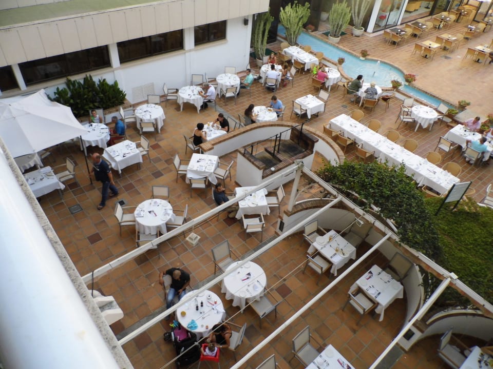 Innenhof Hotel & Spa S'Entrador Playa