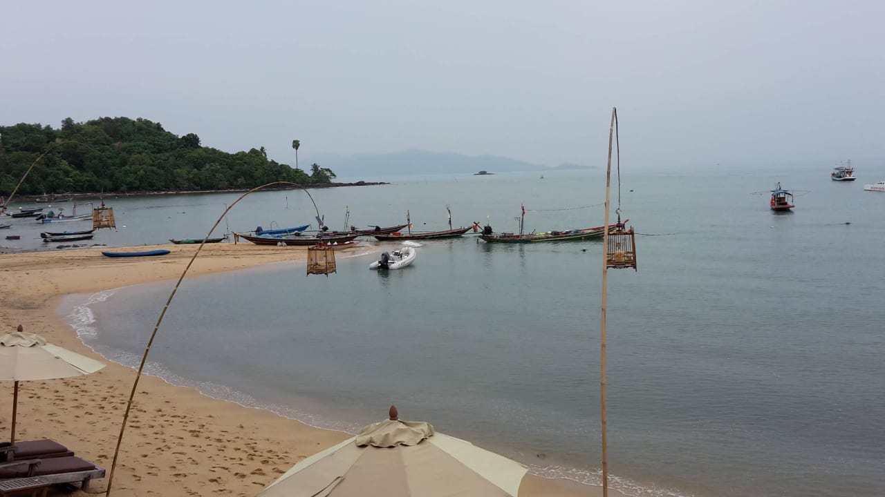 Blick vom Restaurant auf den Strand Zazen Boutique Resort & Spa