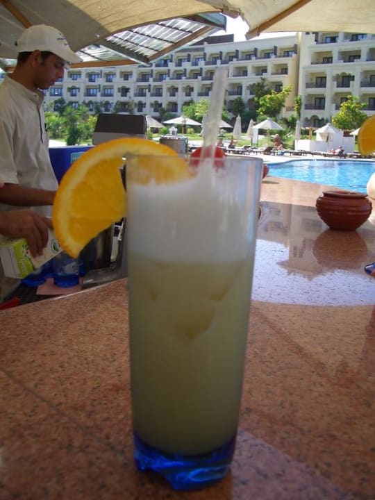 Steigenberger Cocktail Steigenberger ALDAU Beach Hotel