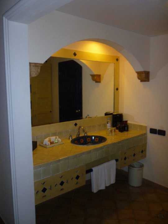 Großzügiger Waschbereich  Catalonia Playa Maroma