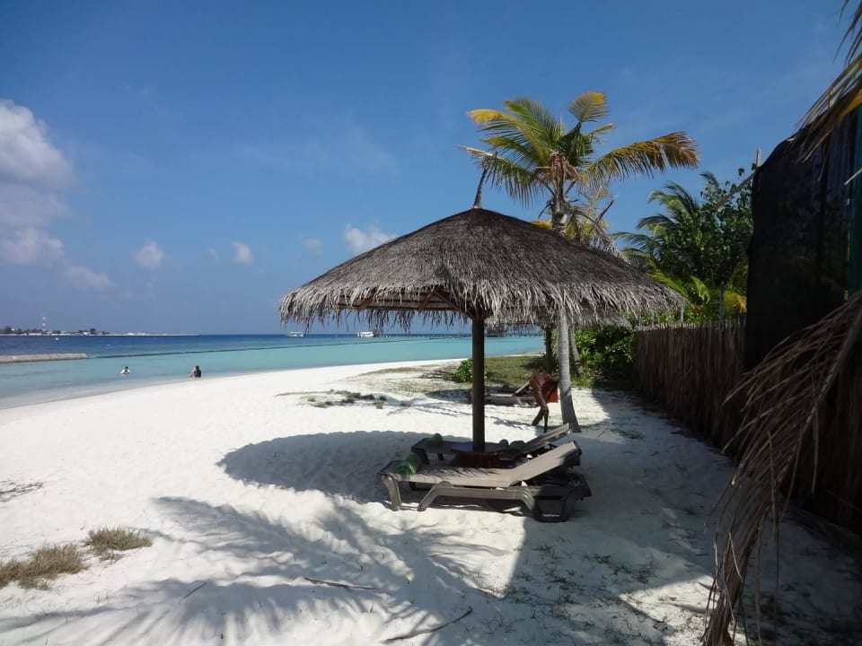 Komandoo Kuredu Island Resort & Spa