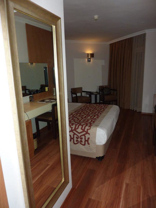 1433 Akka Alinda Hotel